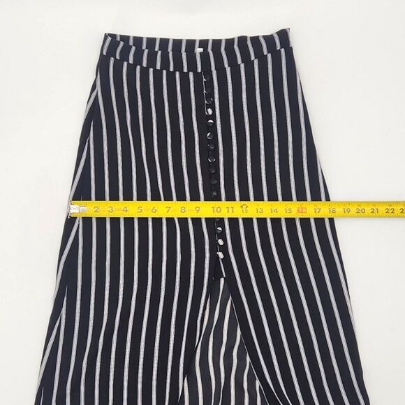 Sadie & Sage Midi Skirt Size Small Black White Pinstripes Menswear Summer Boho - Picture 8 of 10